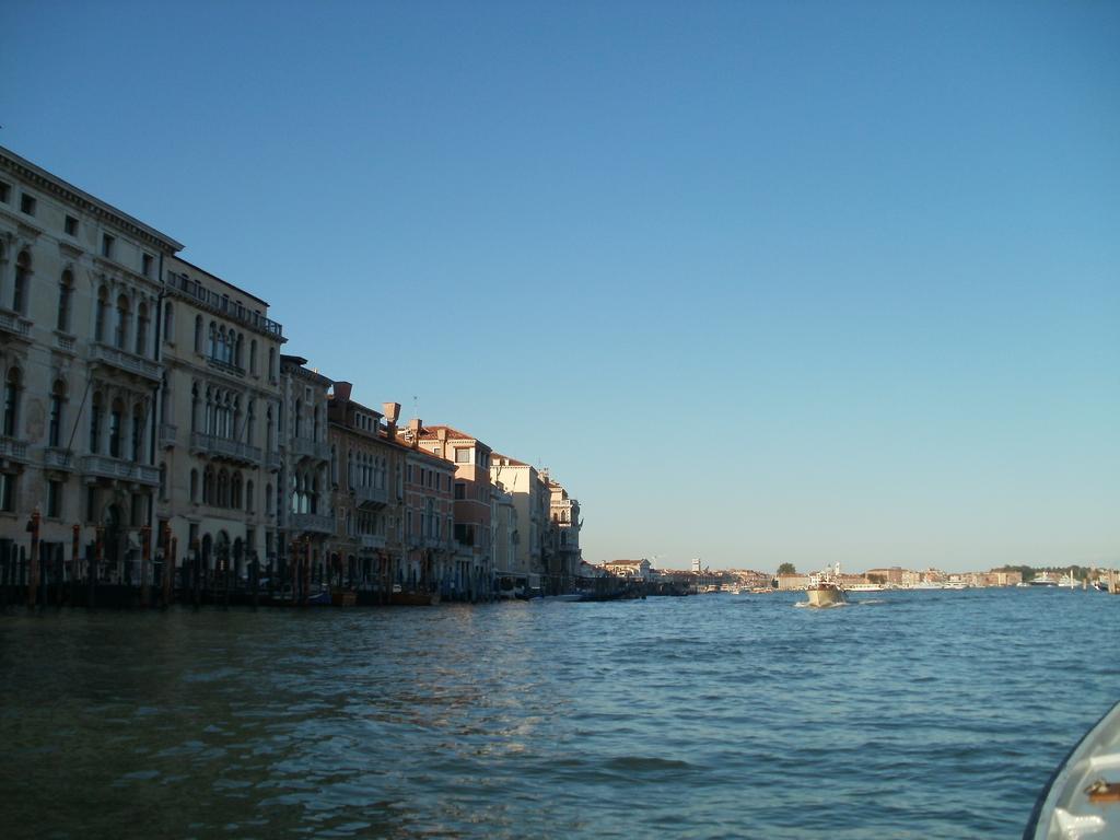 Mimi'S Studios Veneza Quarto foto